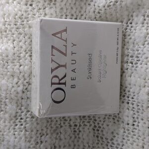 Oryza Beauty Baked Opaline Highlighter in Sunkissed, 3.5g/0.13oz